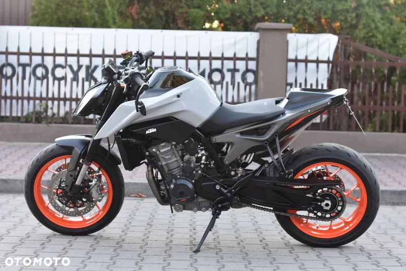 KTM Duke - 22