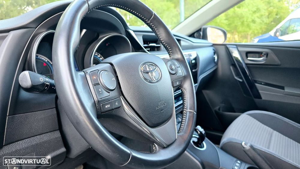 Toyota Auris 1.8 HSD Comfort +P.Techno+P.Sport - 41