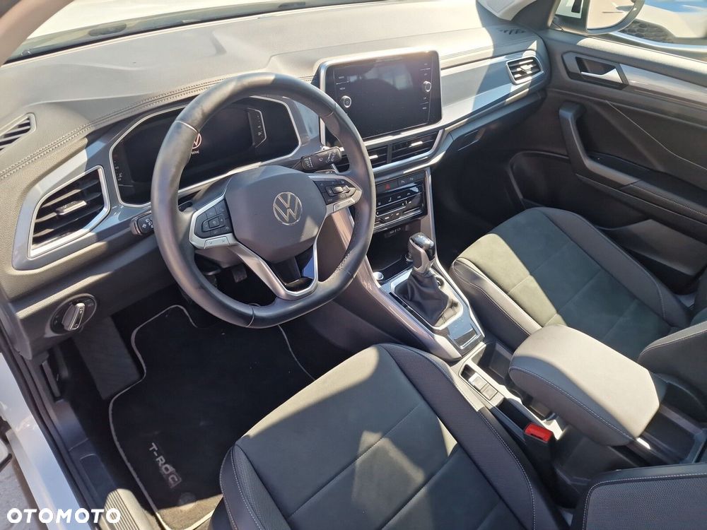 Volkswagen T-Roc - 12
