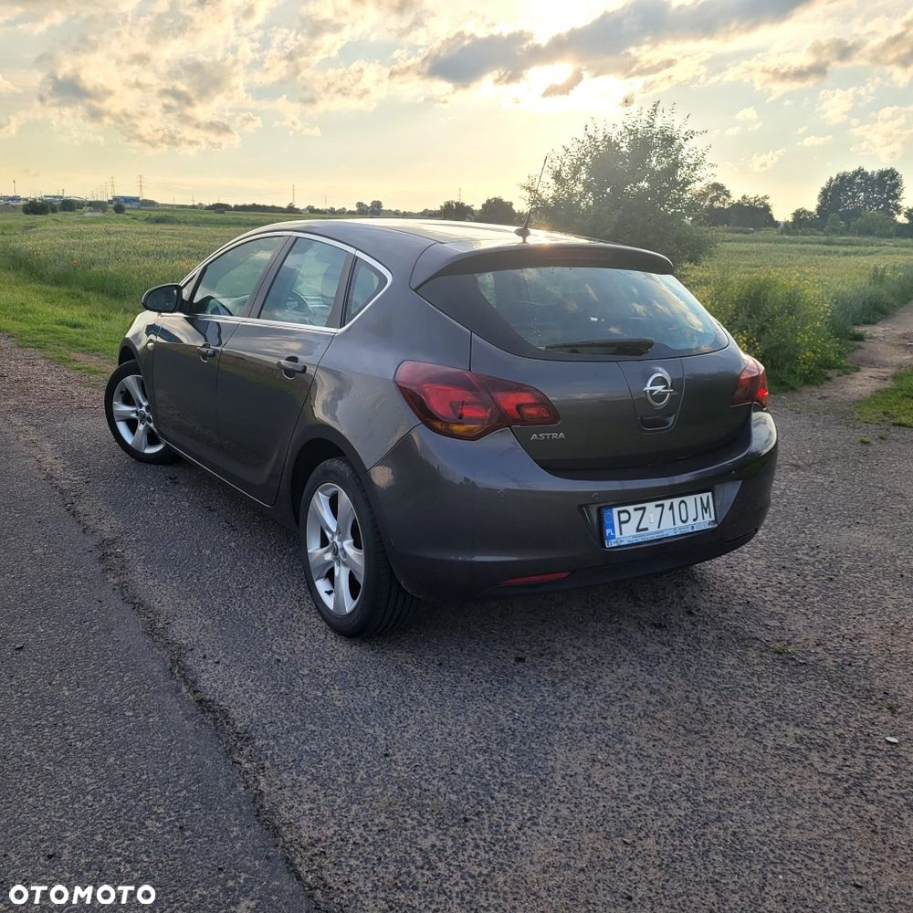 Opel Astra - 2