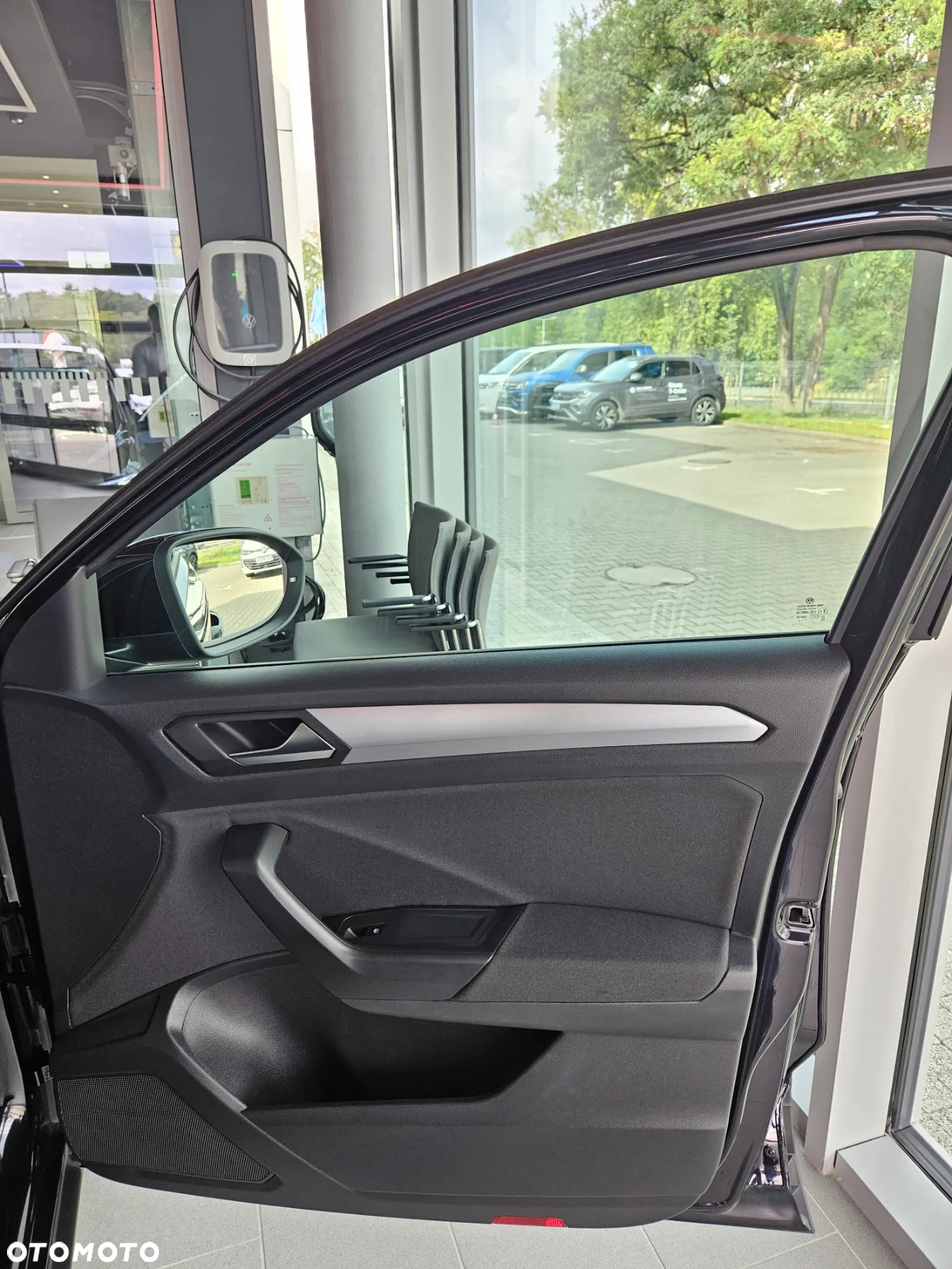 Volkswagen T-Roc - 28