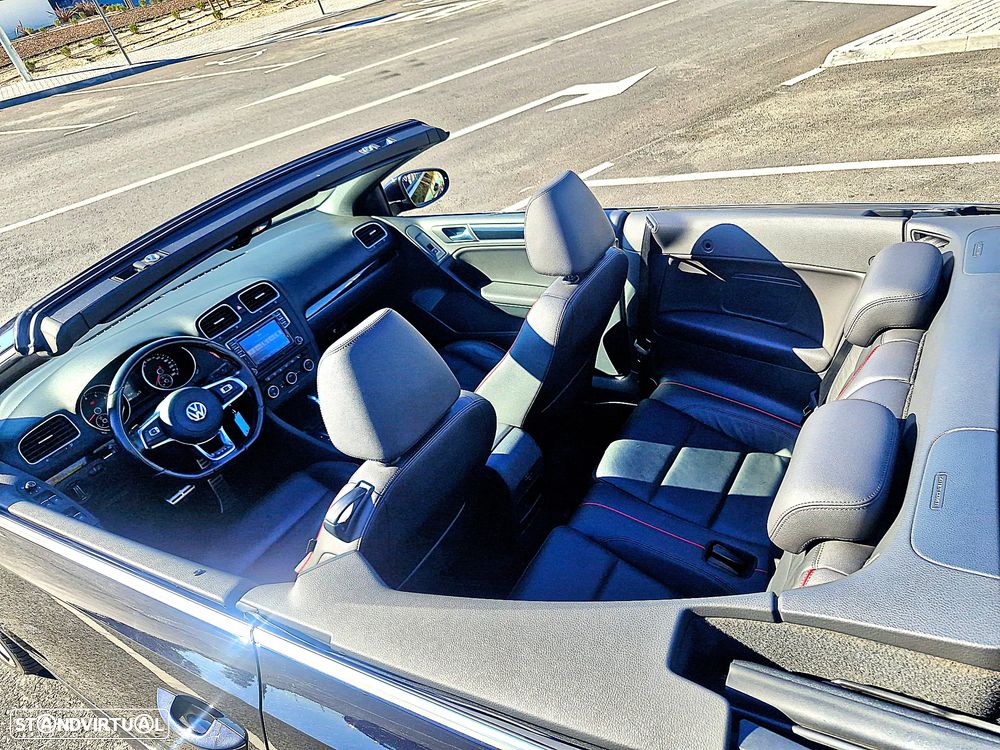 VW Golf Cabriolet 2.0 TSI GTI DSG - 30