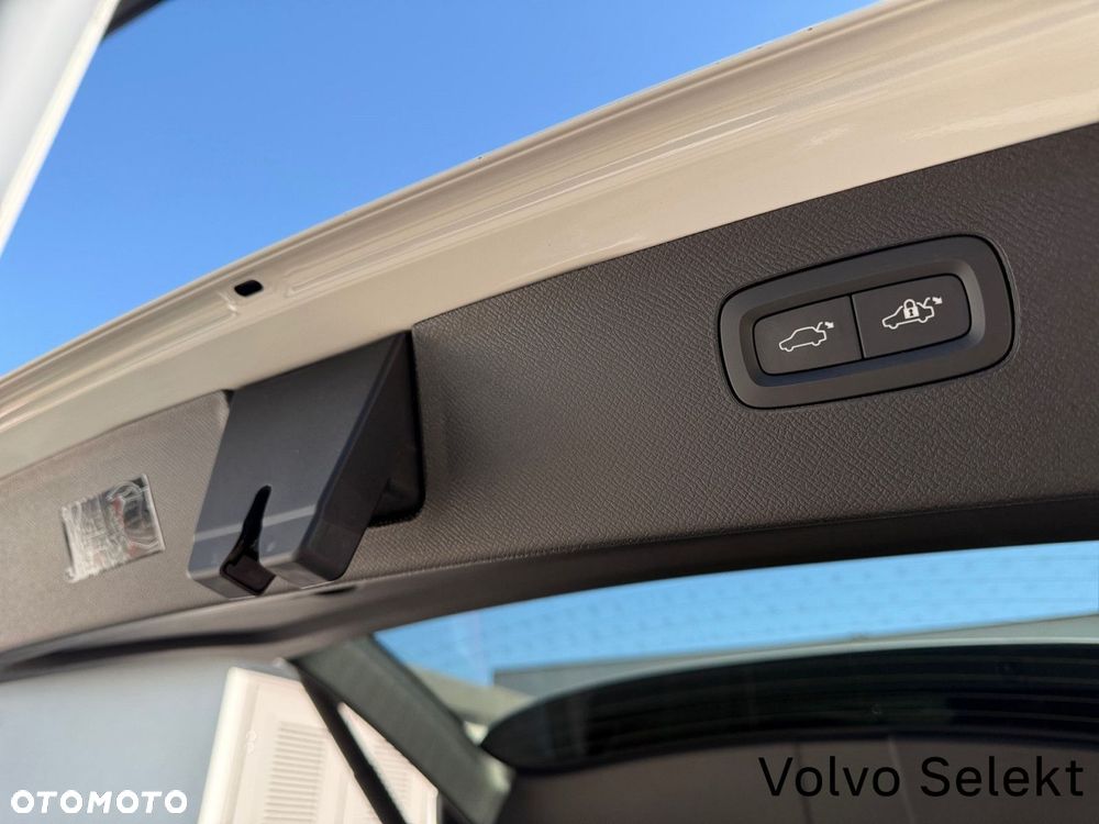 Volvo XC 90 - 33