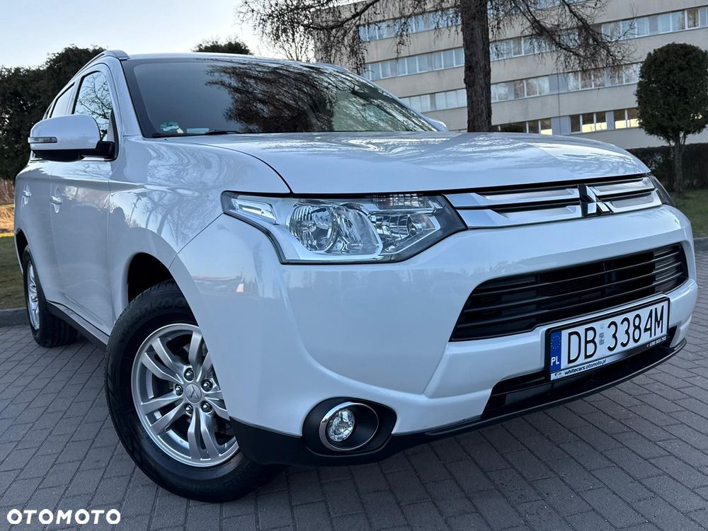 Mitsubishi Outlander 2.0 2WD Invite - 13