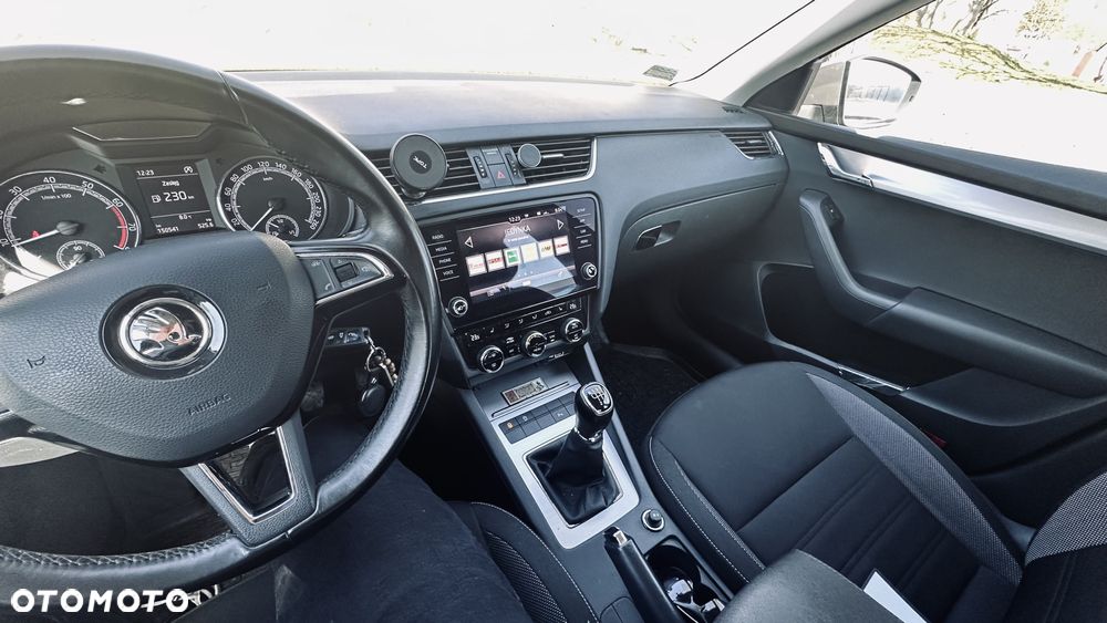 Skoda Octavia 1.4 TSI Business - 14