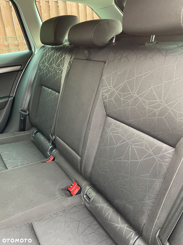 Skoda Octavia Combi 1.6 TDI Clever - 25