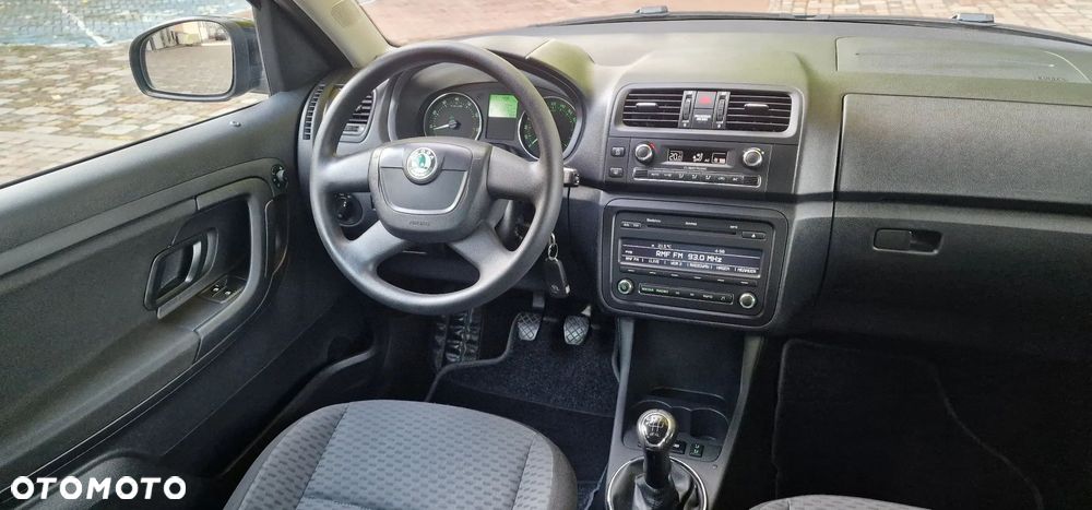Skoda Roomster 1.4 MPI PLUS EDITION - 20