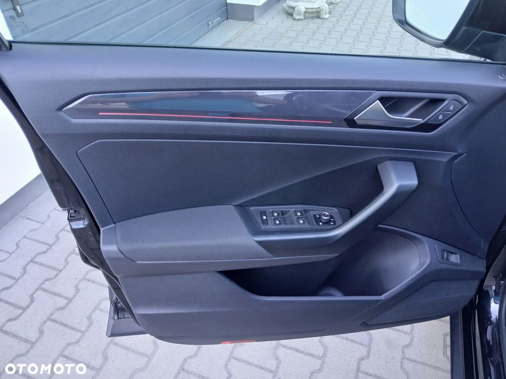 Volkswagen T-Roc 1.5 TSI ACT OPF Sport - 23