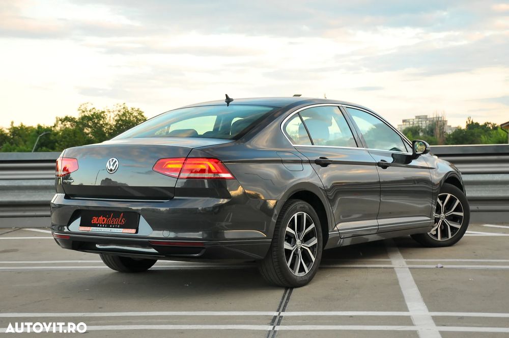 Volkswagen Passat - 3