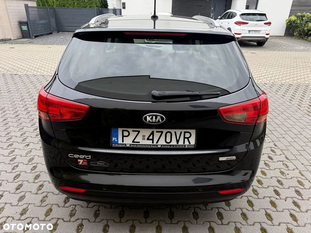 Kia Ceed - 9