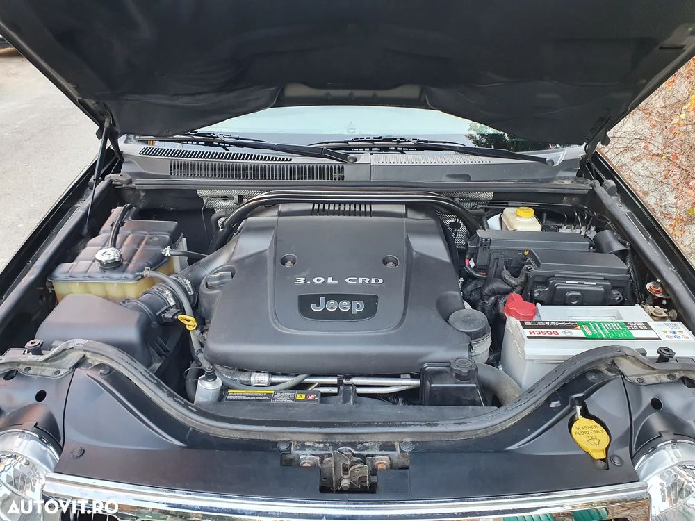 Jeep Grand Cherokee - 13