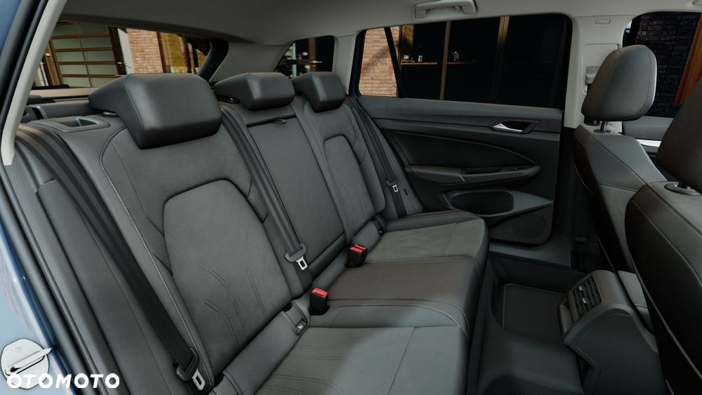 Volkswagen Golf - 12