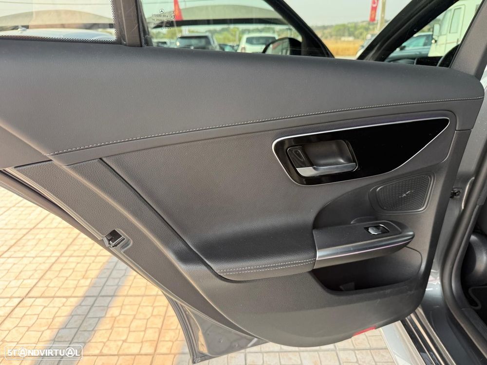 Mercedes-Benz C 300 - 16