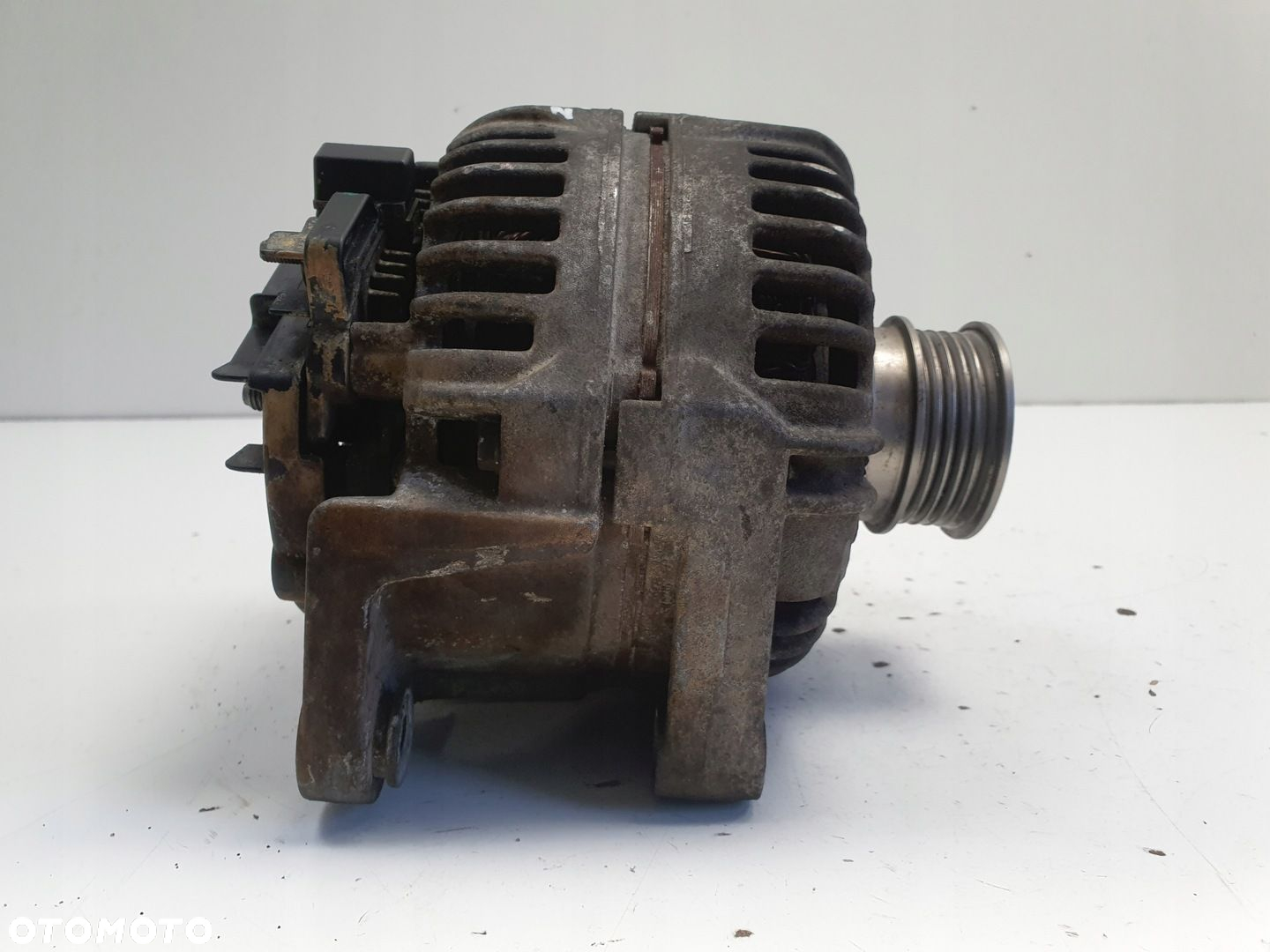 Opel Astra III H 1.6 16V ALTERNATOR 0124425020 100A ZJ - 6