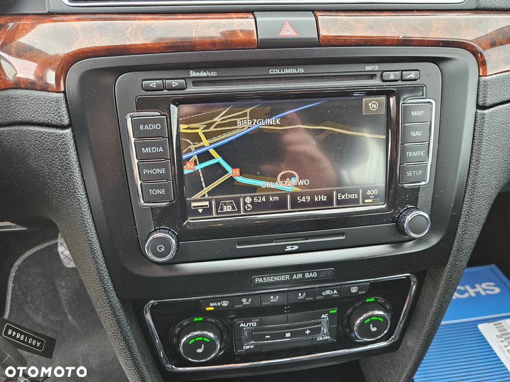 Skoda Superb 2.0 TDI DSG Elegance - 23