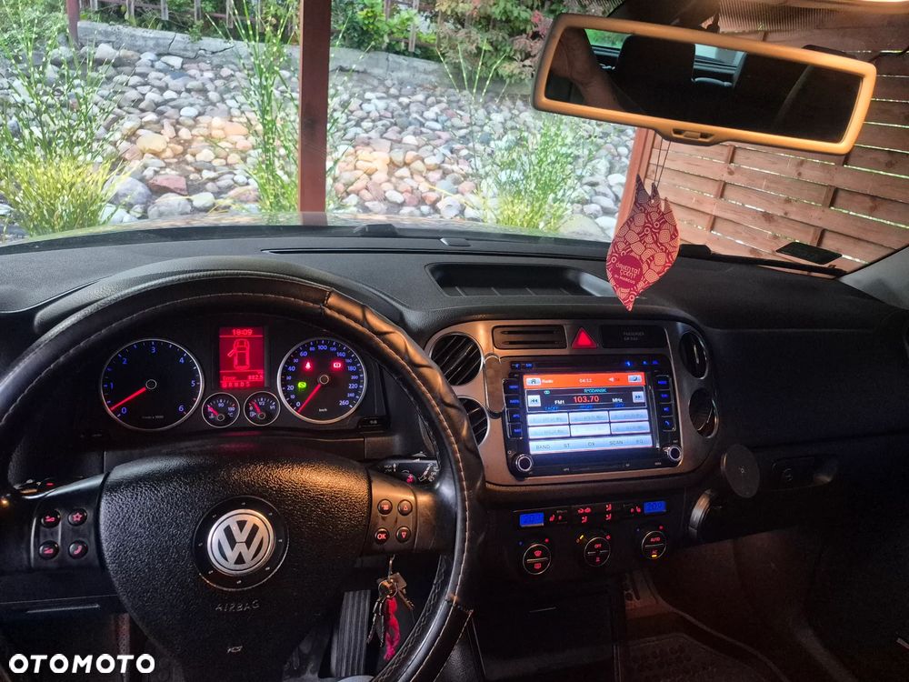 Volkswagen Tiguan - 31