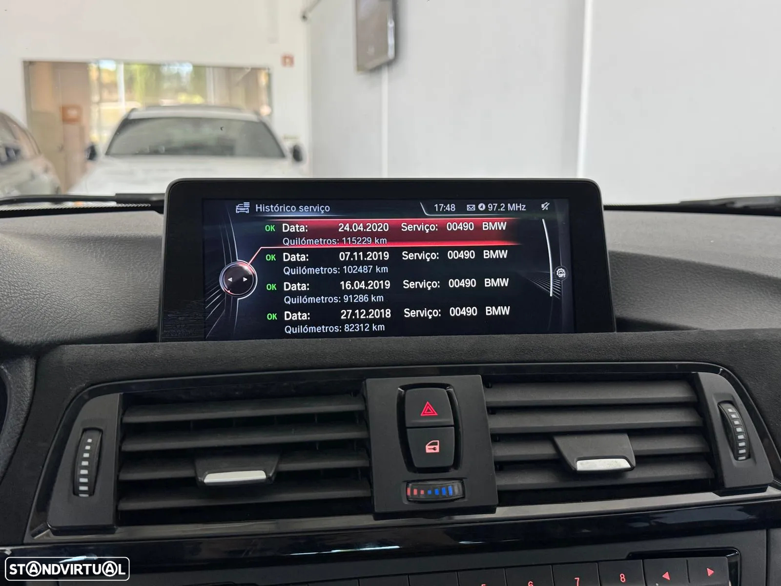 BMW 320 d Touring xDrive Auto - 35