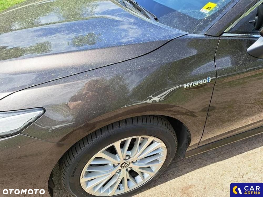 Toyota Camry - 24