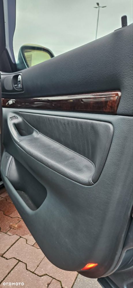Audi A4 Limousine 1.8T - 10