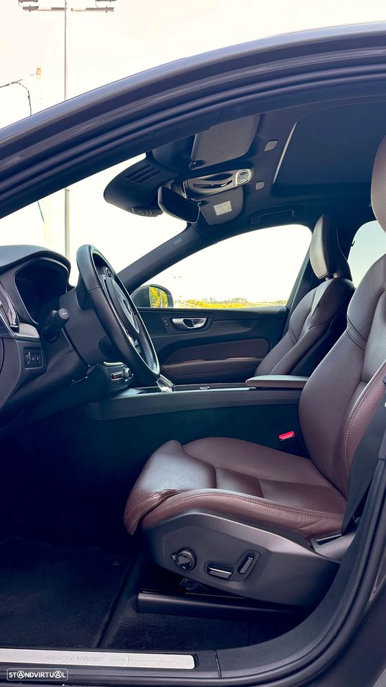 Volvo XC 60 2.0 T6 PHEV Inscription AWD - 23
