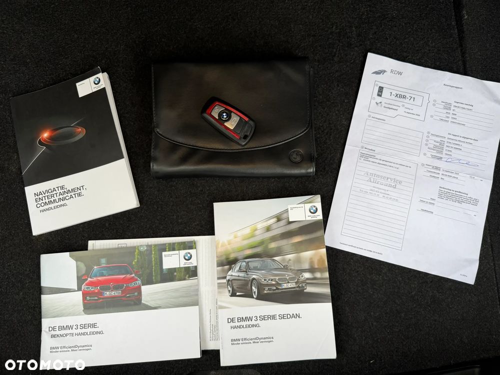 BMW Seria 3 320d Efficient Dynamics Sport Line - 40