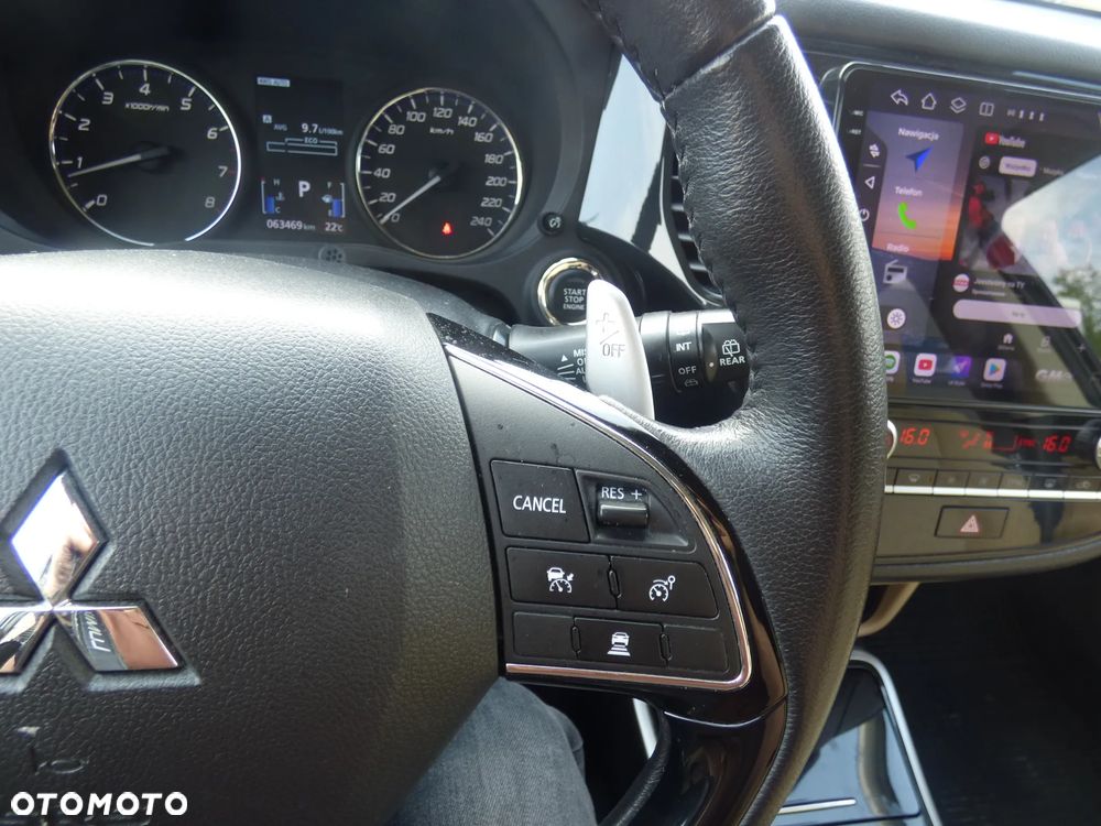 Mitsubishi Outlander - 19