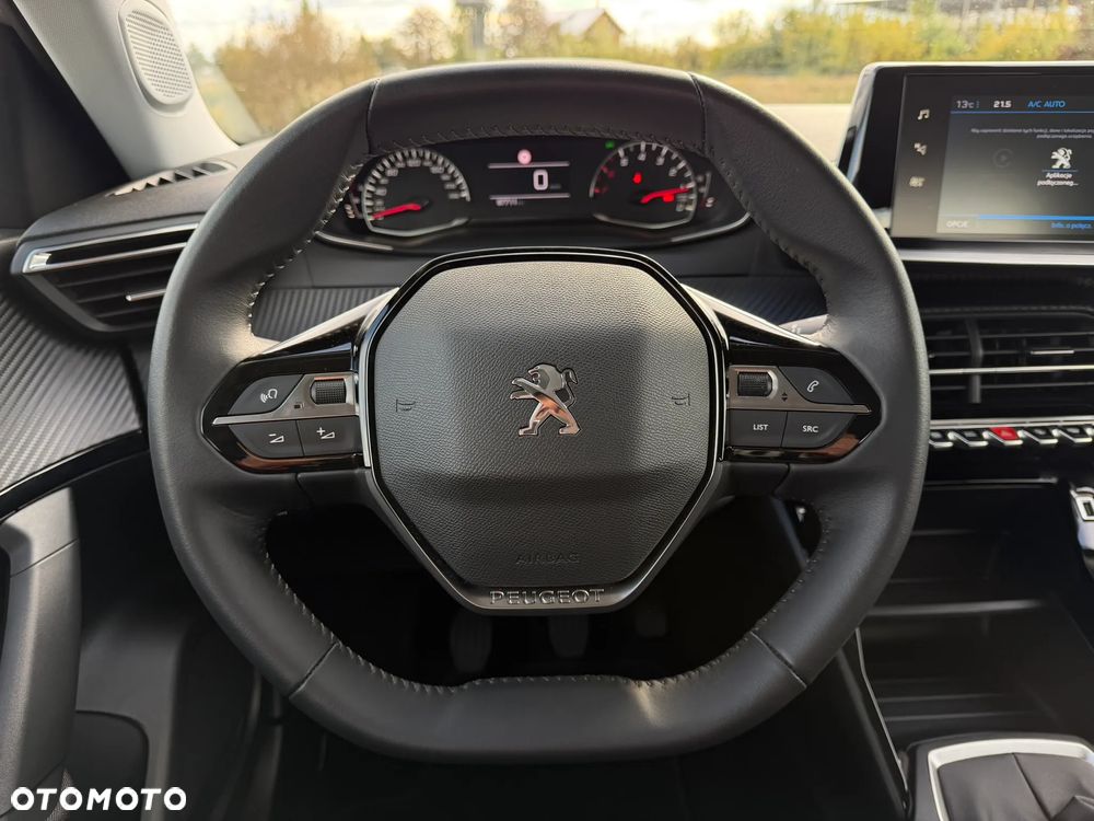 Peugeot 2008 1.2 PureTech Active S&S - 21