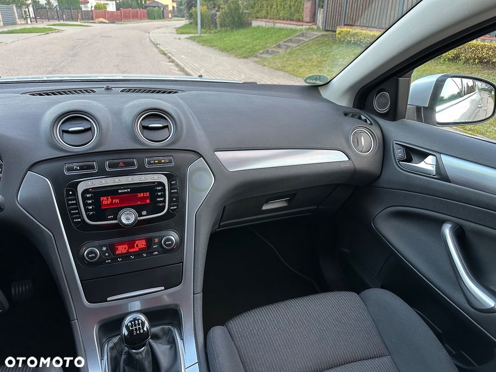 Ford Mondeo 2.0 TDCi Titanium X - 22