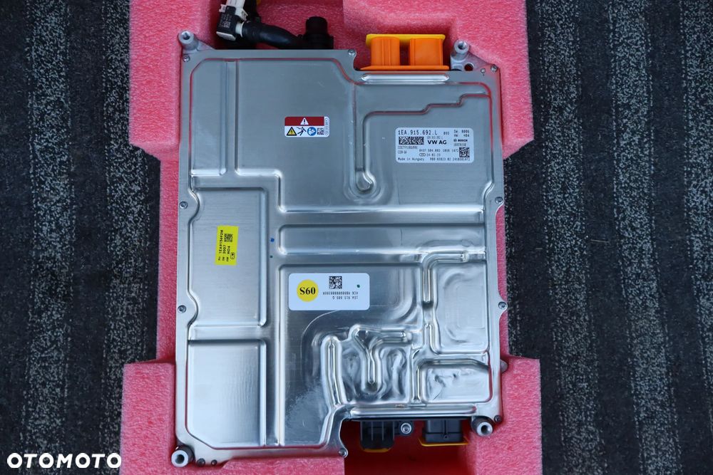 MODUŁ KONWERTER STEROWNIK ŁADOWARKA AKUMULATORA WYSOKIEGO NAPIĘCIA VW ID.4 ID4 ID3 ID.3 SKODA ENYAQ 1EA915692L 1EA915692M - 2