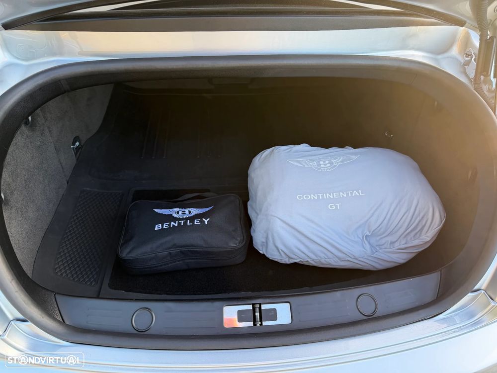 Bentley Continental GT - 15