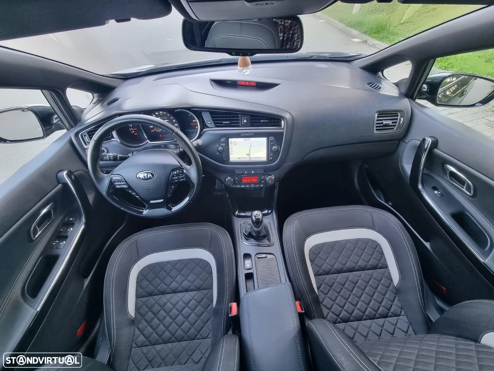 Kia Ceed SW 1.6 CRDi GT Line - 11