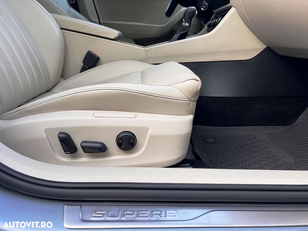 Skoda Superb 2.0 TSI 4X4 DSG Sportline - 22