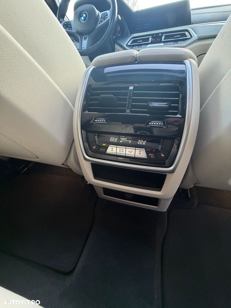 BMW X6 xDrive40d - 24