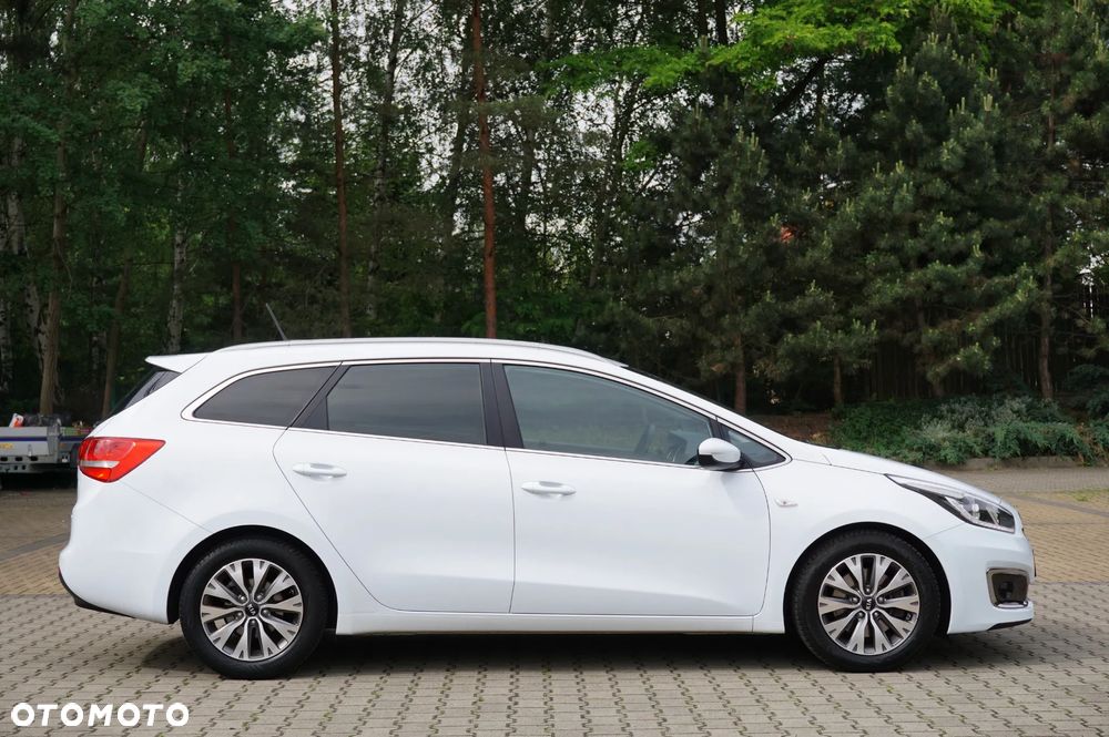 Kia Ceed 1.6 GDI Dream Team Edition - 7