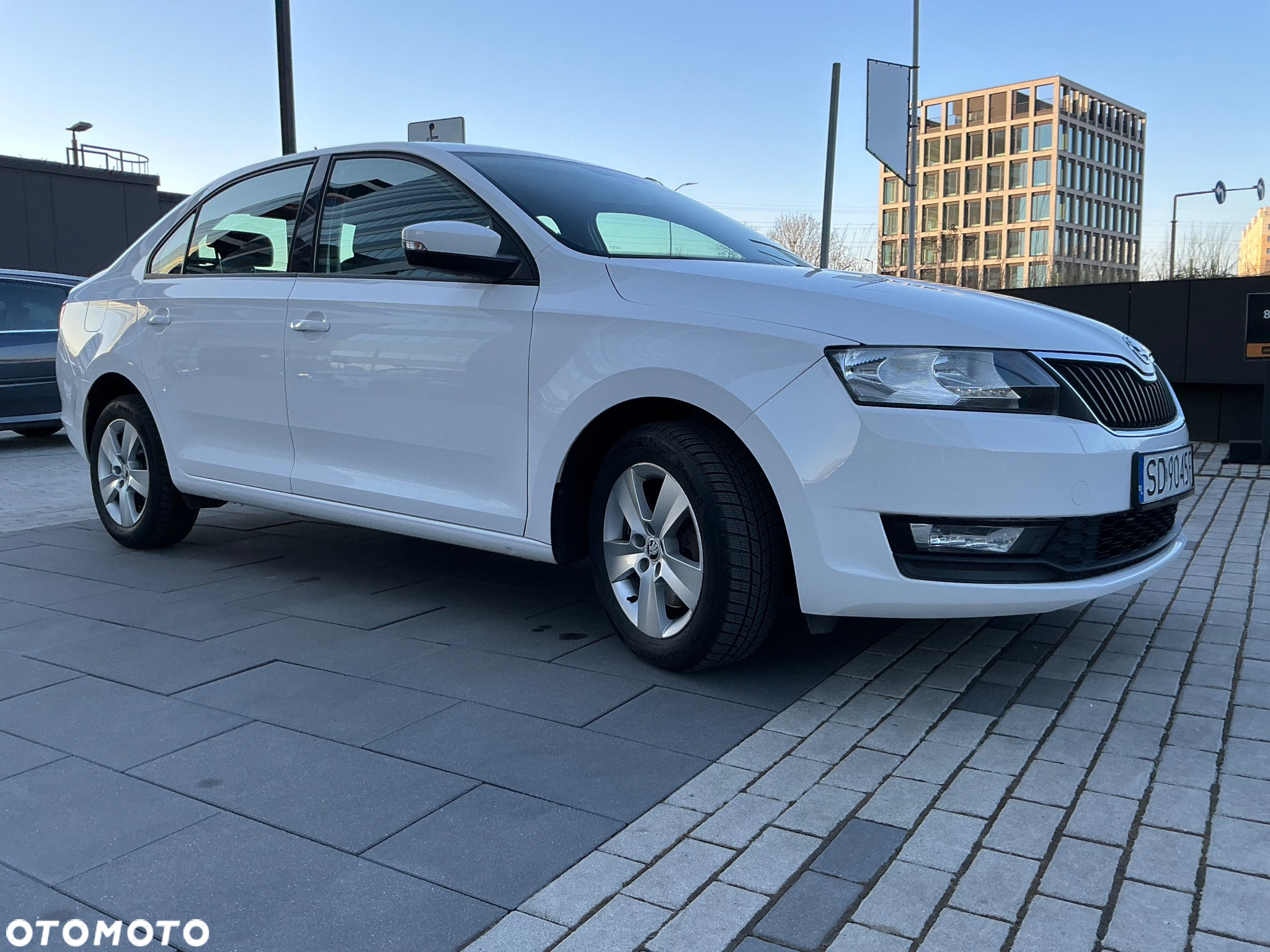 Skoda RAPID 1.0 TSI Ambition - 2