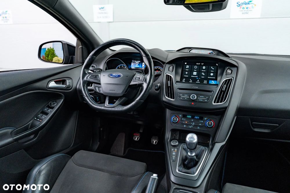Ford Focus 2.3 EcoBoost RS - 5