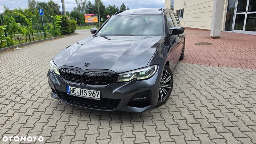 BMW Seria 3 330e M Sport - 32