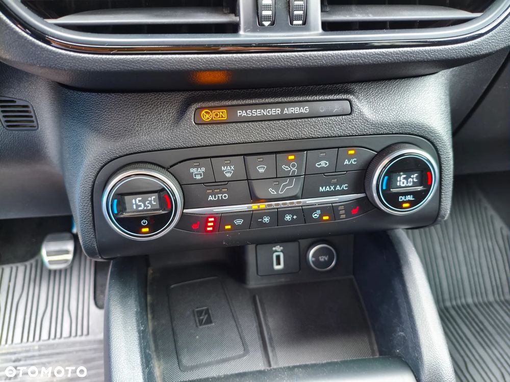 Ford Focus 1.0 EcoBoost ST-Line ASS - 17