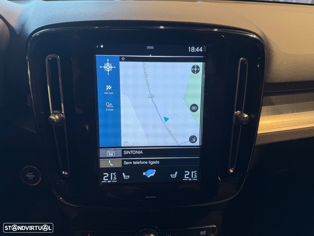 Volvo XC 40 T4 Recharge DKG Ultimate Bright - 40