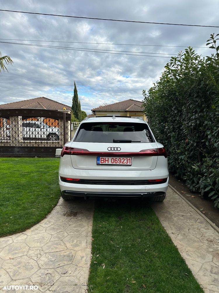 Audi e-tron 50 quattro S line - 5