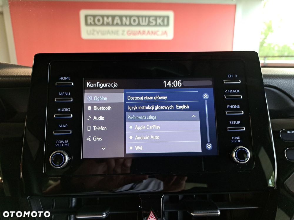 Toyota Camry 2.5 Hybrid Comfort CVT - 24