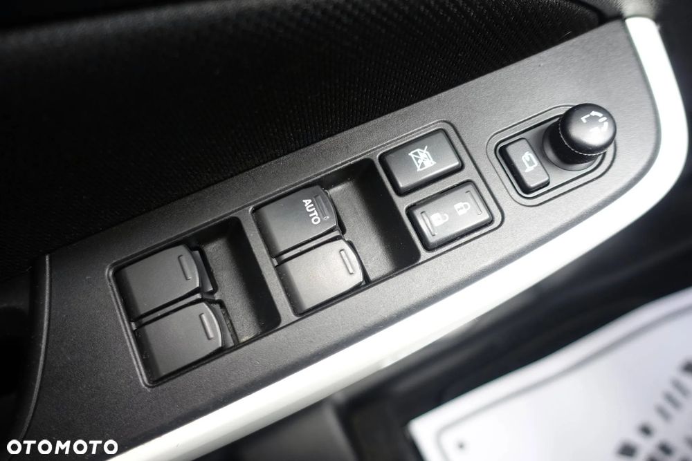 Suzuki Swift 1.2 Dualjet Hybrid Allgrip Comfort - 32