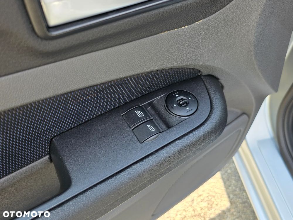 Ford Focus 1.8 Trend - 19