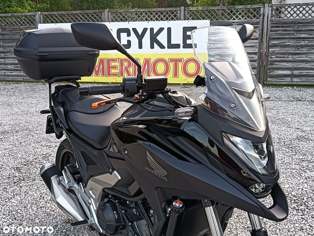 Honda NC - 17