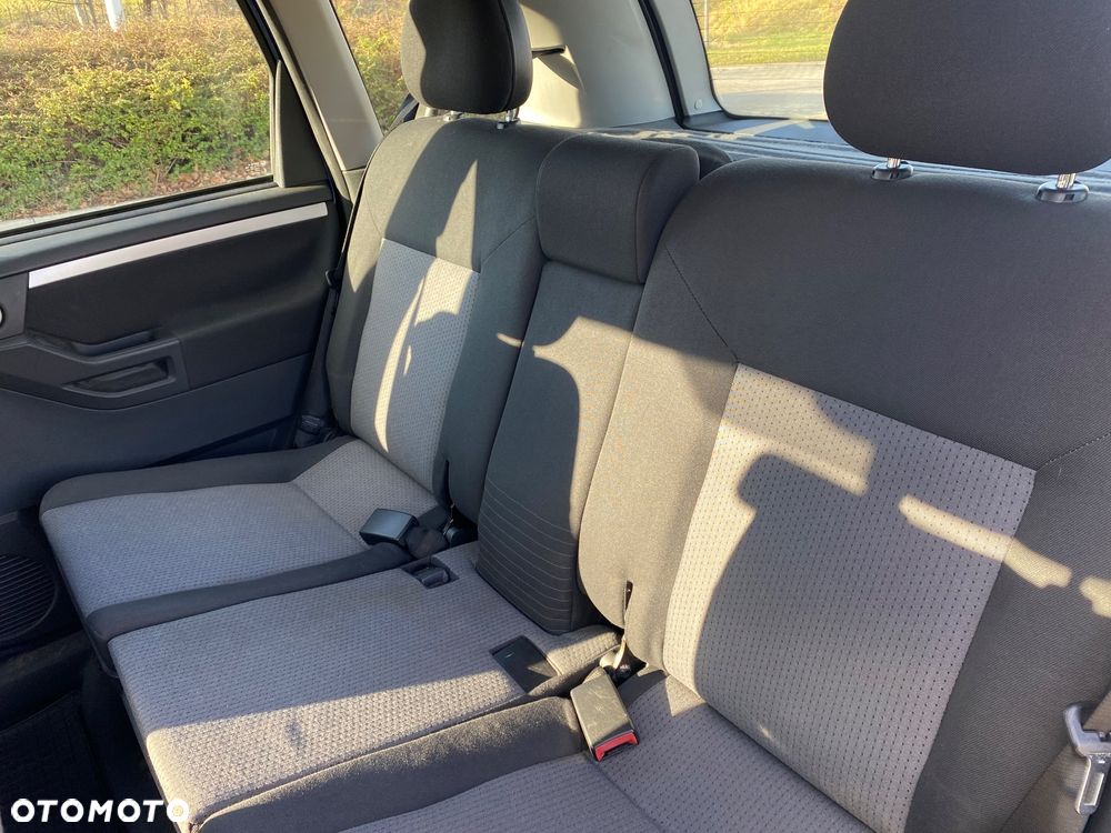 Opel Meriva 1.6 (Essentia) - 9