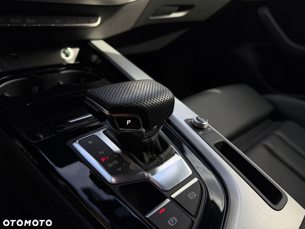 Audi A4 Avant 40 TDI quattro S tronic S line - 22