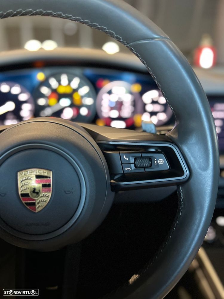 Porsche 911 (992) Carrera PDK - 36