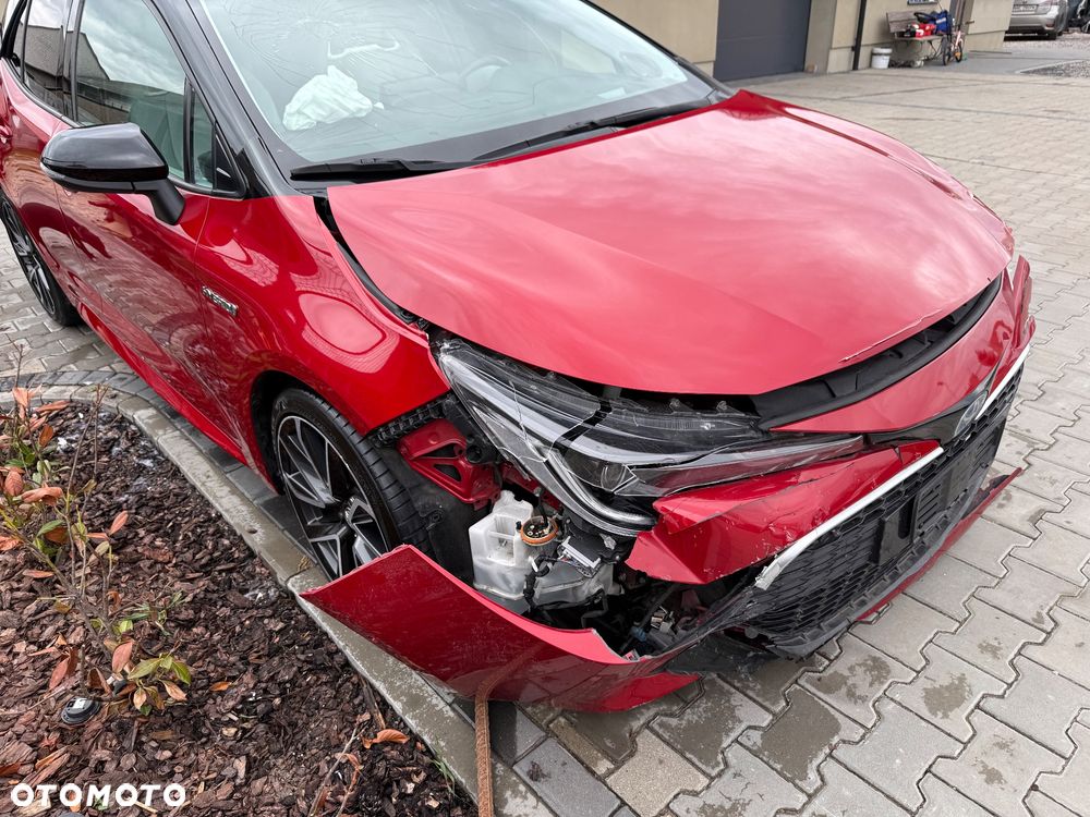 Toyota Corolla 2.0 Hybrid Executive - 12