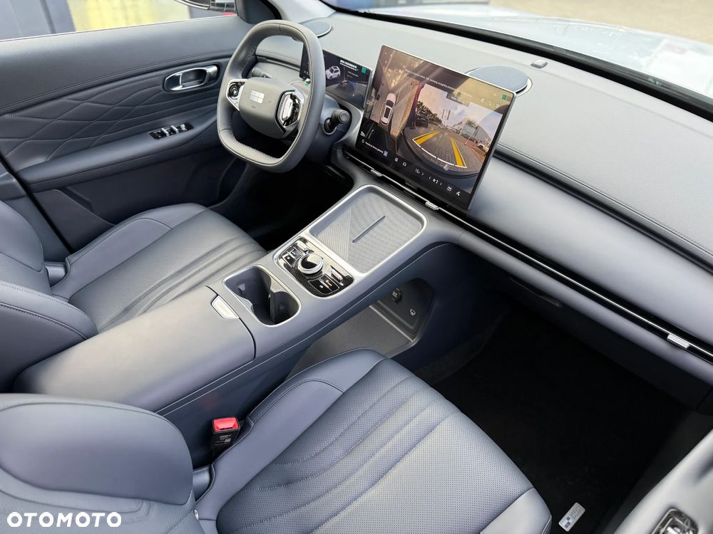 Geely Starray EM-i 1.5 PHEV Pro - 10