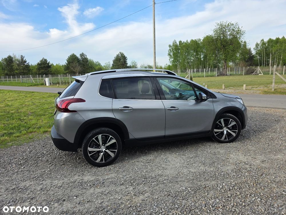 Peugeot 2008 BlueHDi 100 STOP & START Allure - 8